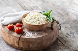Добро за коските и варењето - урда